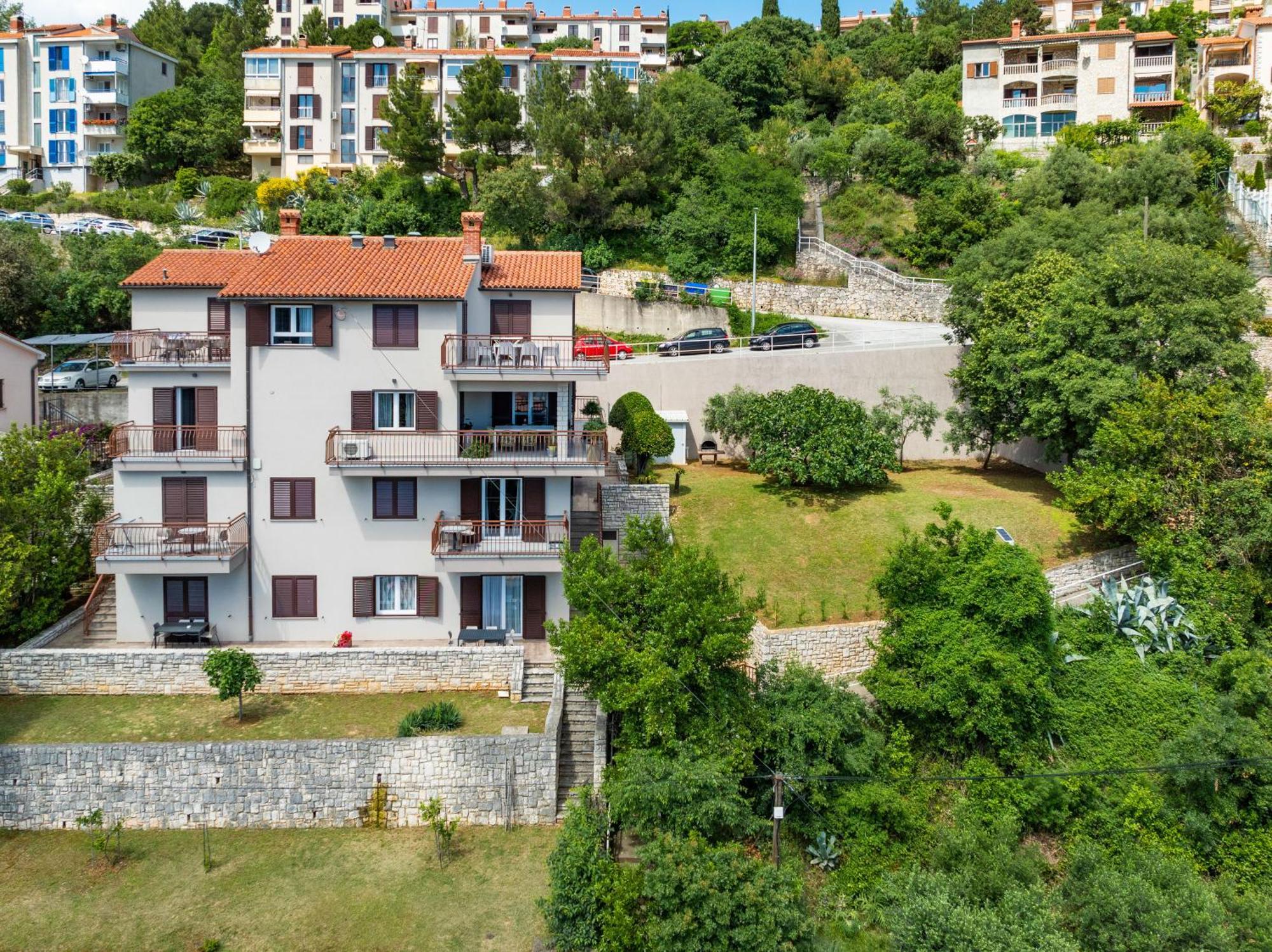 Apartments Zulijani House Helis B1 & B6 Rabac Exterior foto